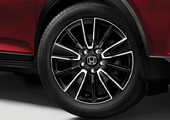 17” DUAL‑TONE ALLOY WHEELS
