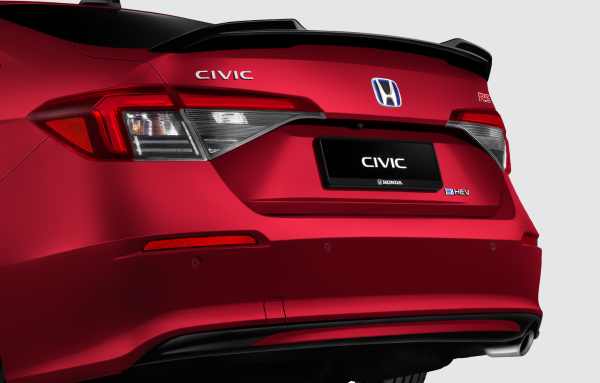 REAR LED COMBI LIGHTS & TRUNK SPOILER
